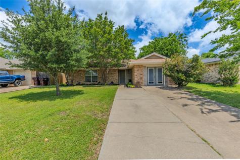 824 Meadowdale Drive Royse City TX 75189