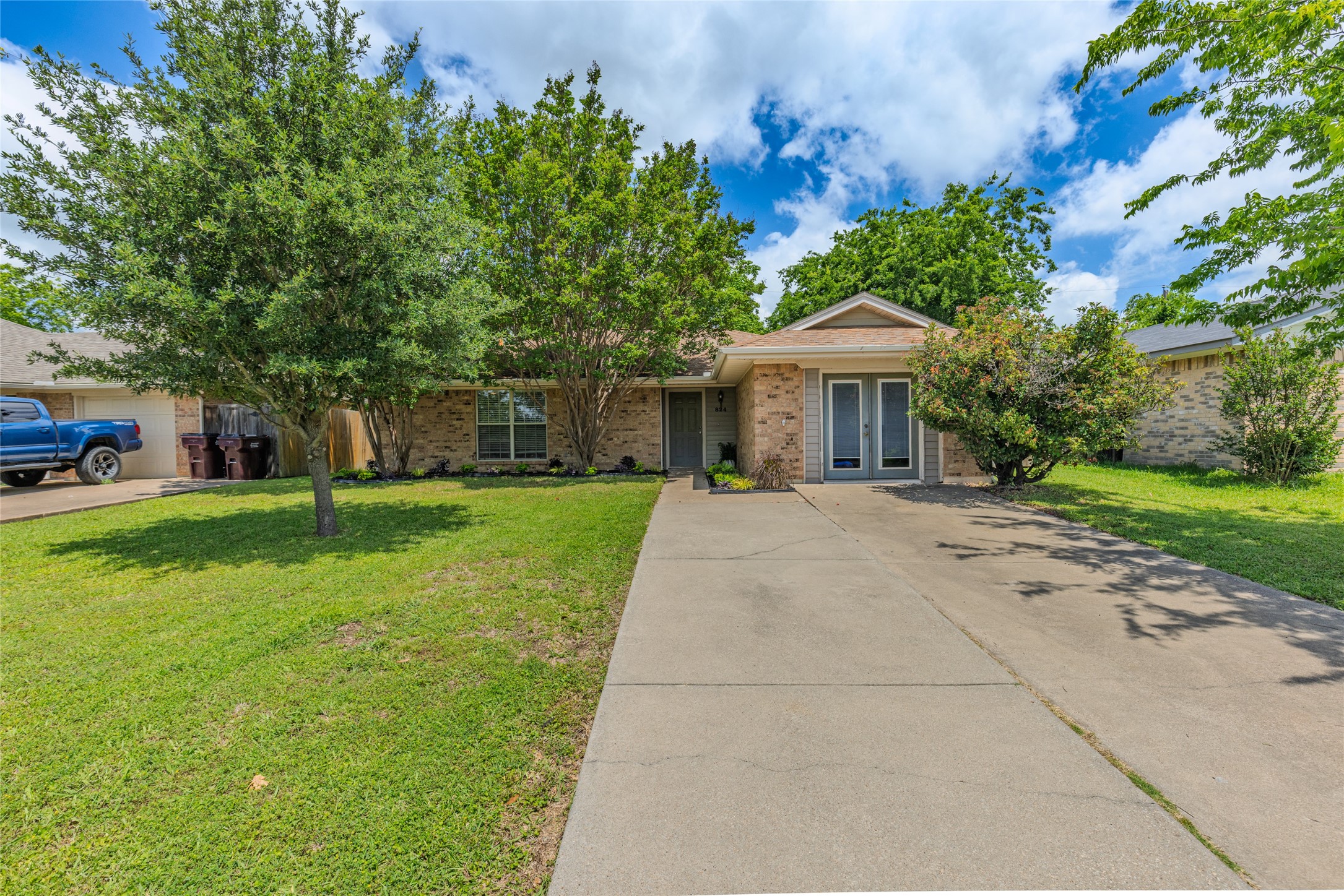824 Meadowdale Drive Royse City TX 75189