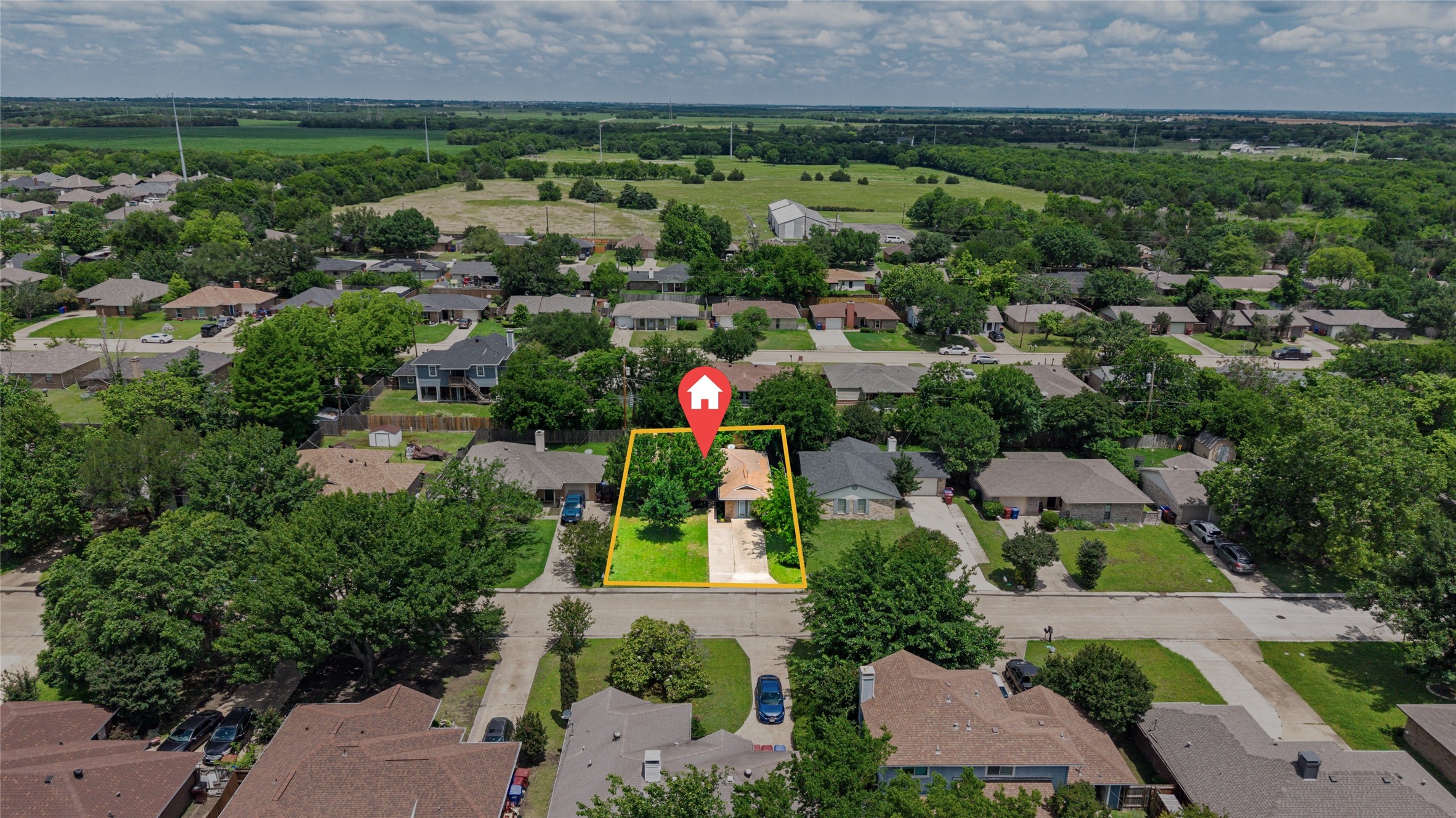 824 Meadowdale Drive Royse City TX 75189