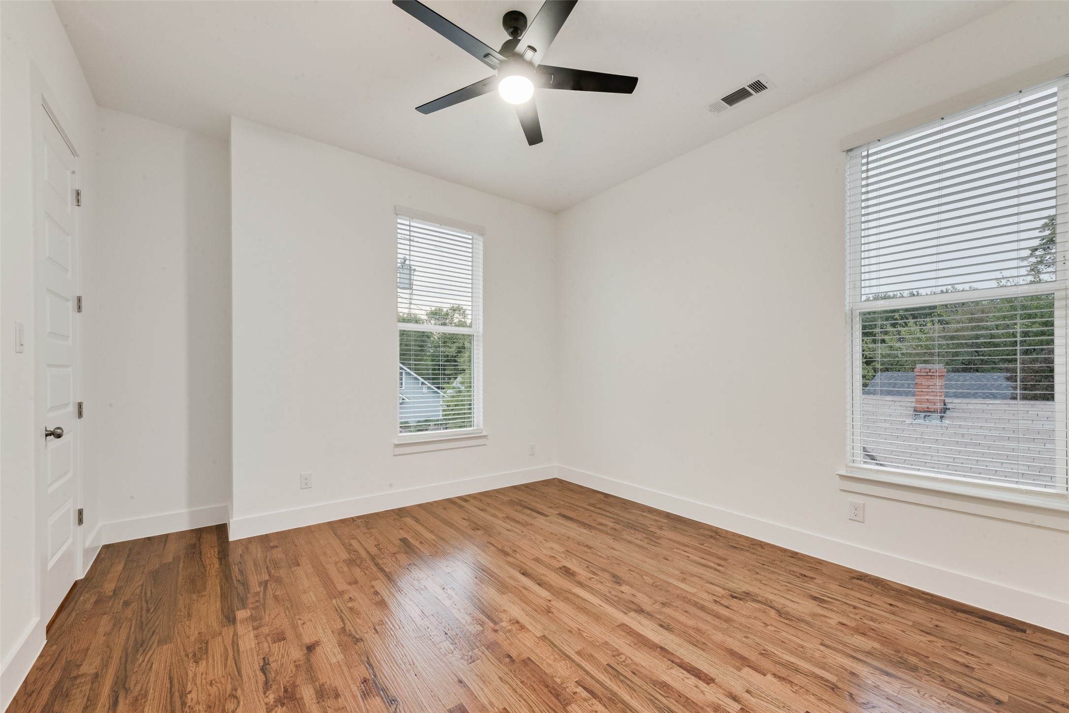 217 W Yarmouth Street Dallas TX 75208