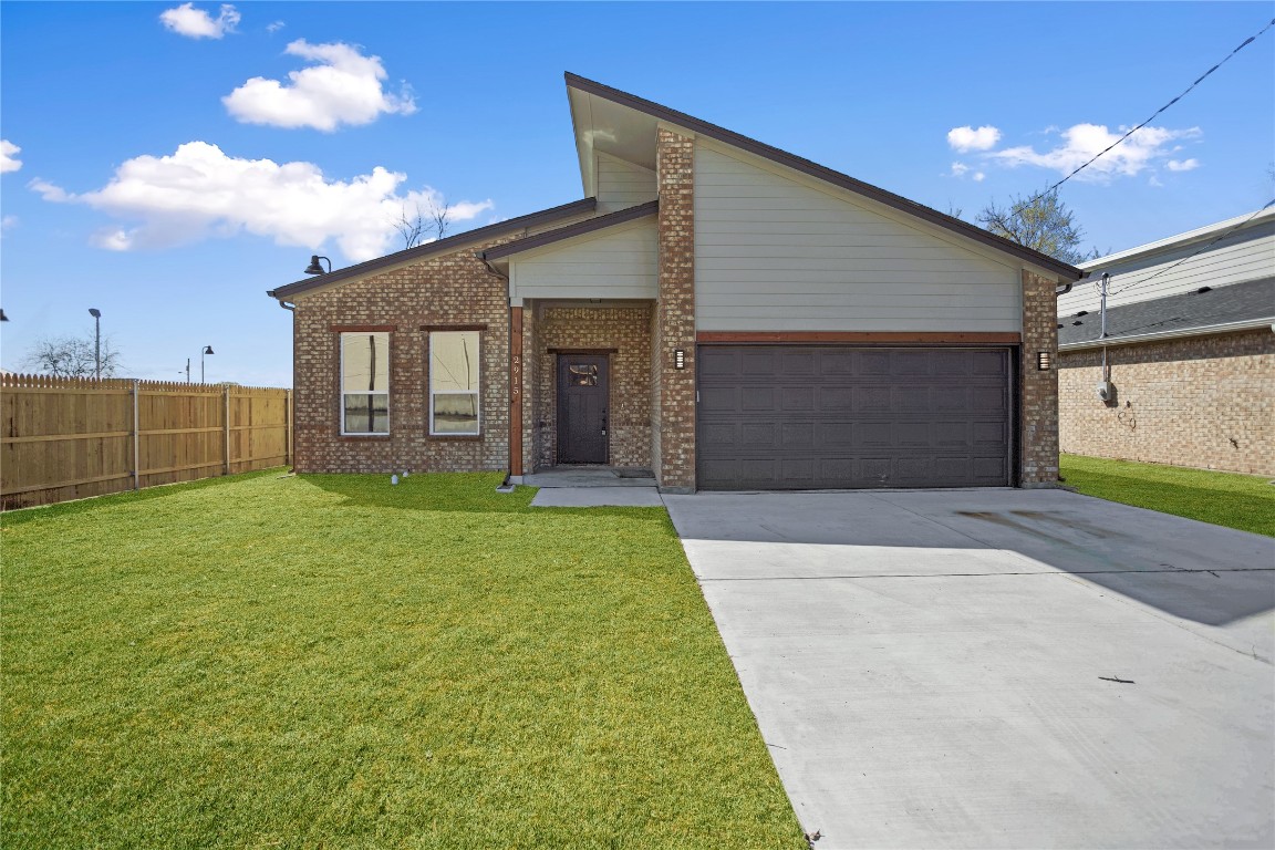 2915 Pickett Street Greenville TX 75401
