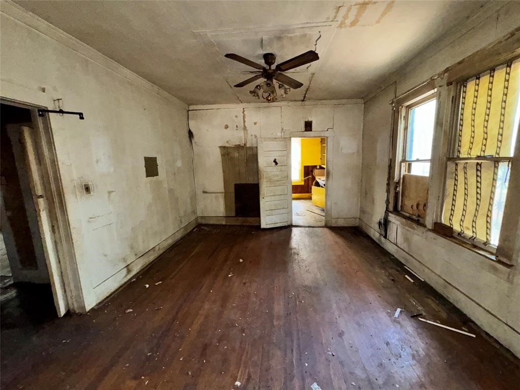 1136 E Leuda Street Fort Worth TX 76104