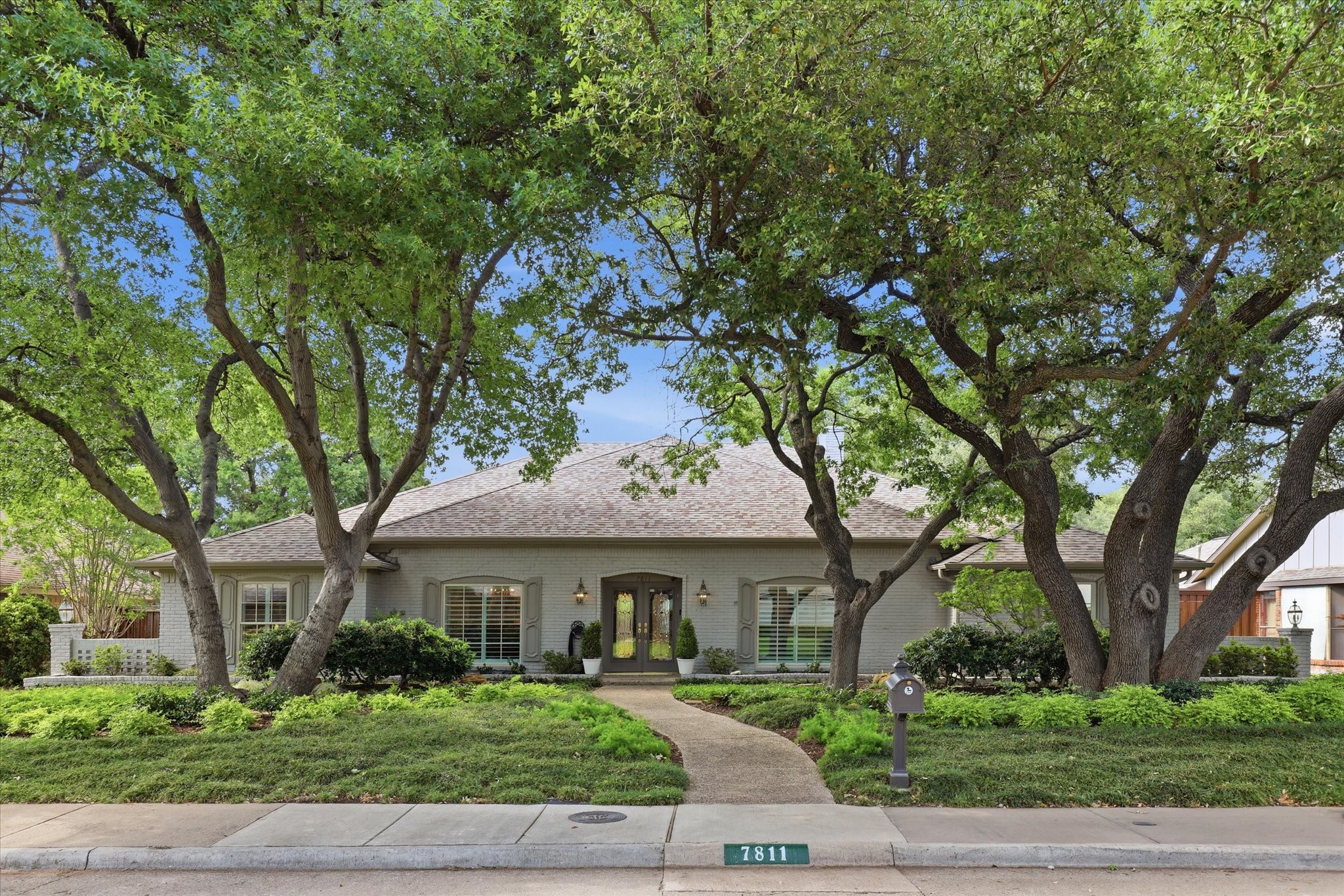 7811 Pencross Lane Dallas TX 75248