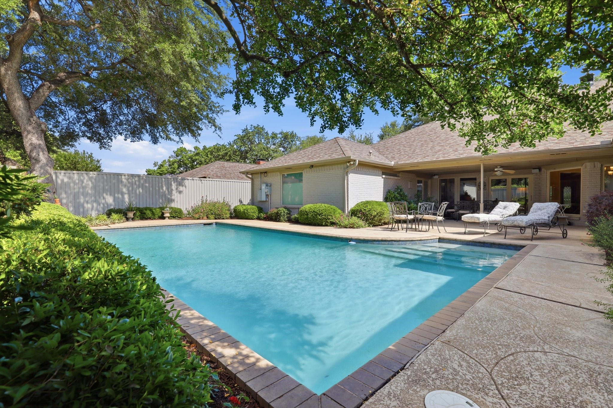 7811 Pencross Lane Dallas TX 75248