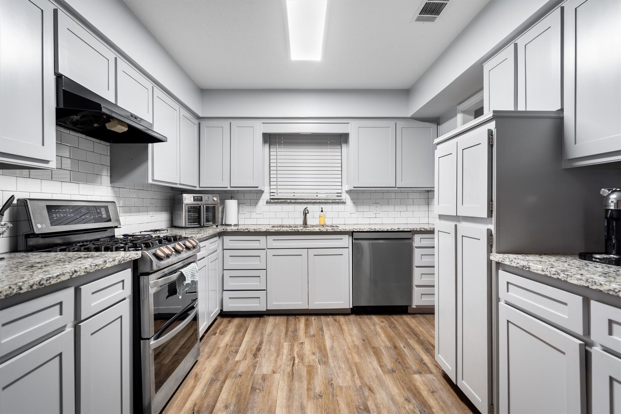 2214 Valley Mill Carrollton TX 75006