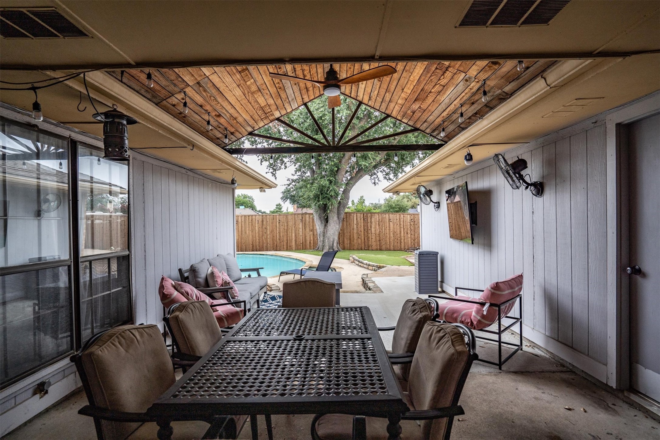 2214 Valley Mill Carrollton TX 75006