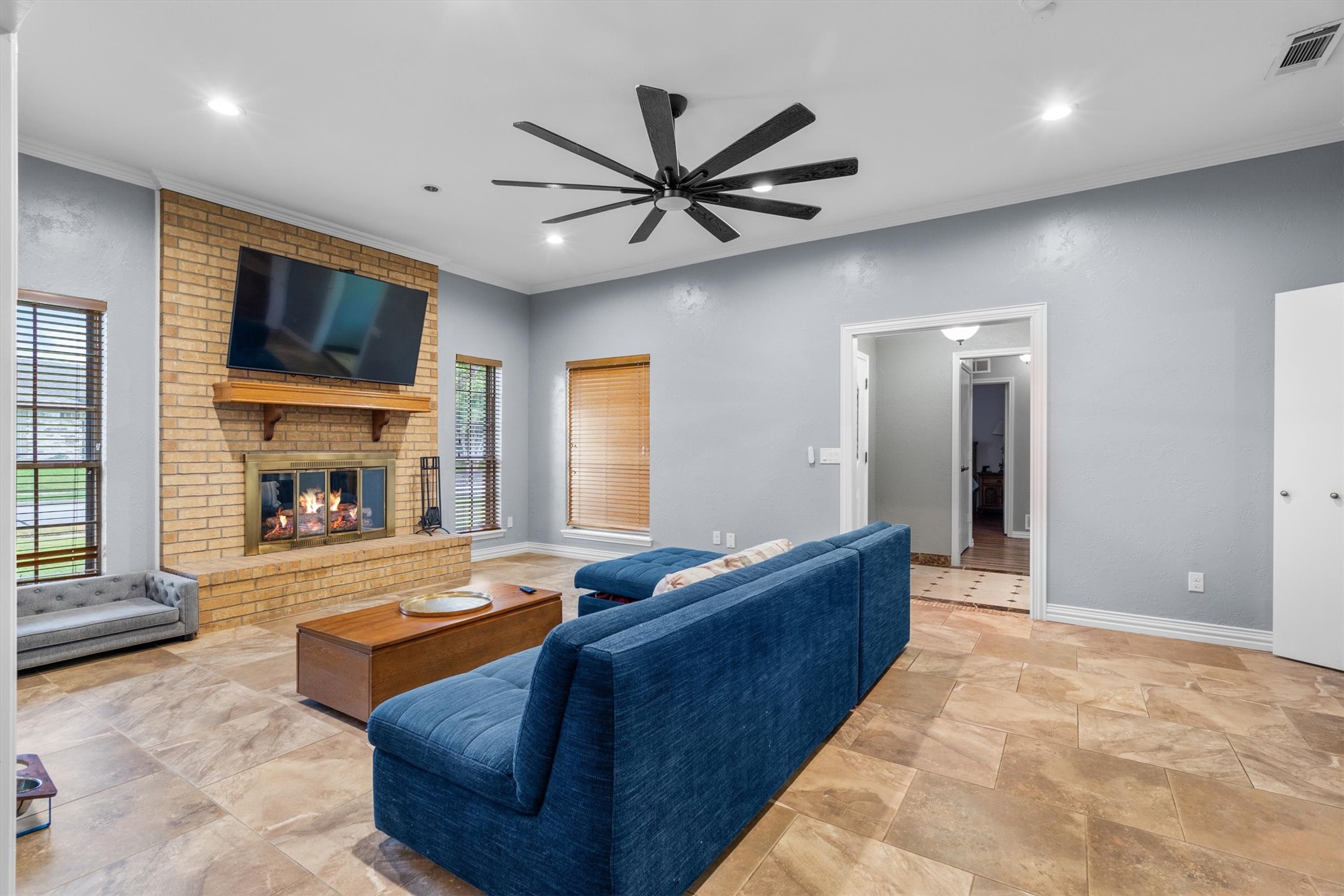2214 Valley Mill Carrollton TX 75006