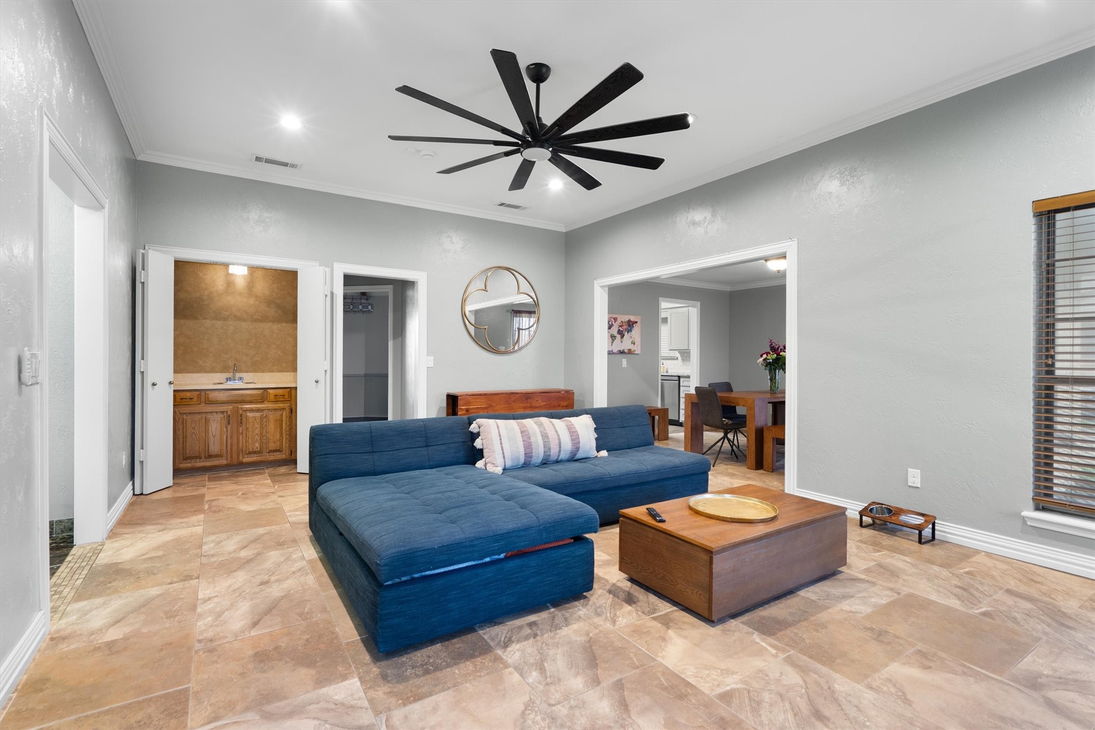 2214 Valley Mill Carrollton TX 75006
