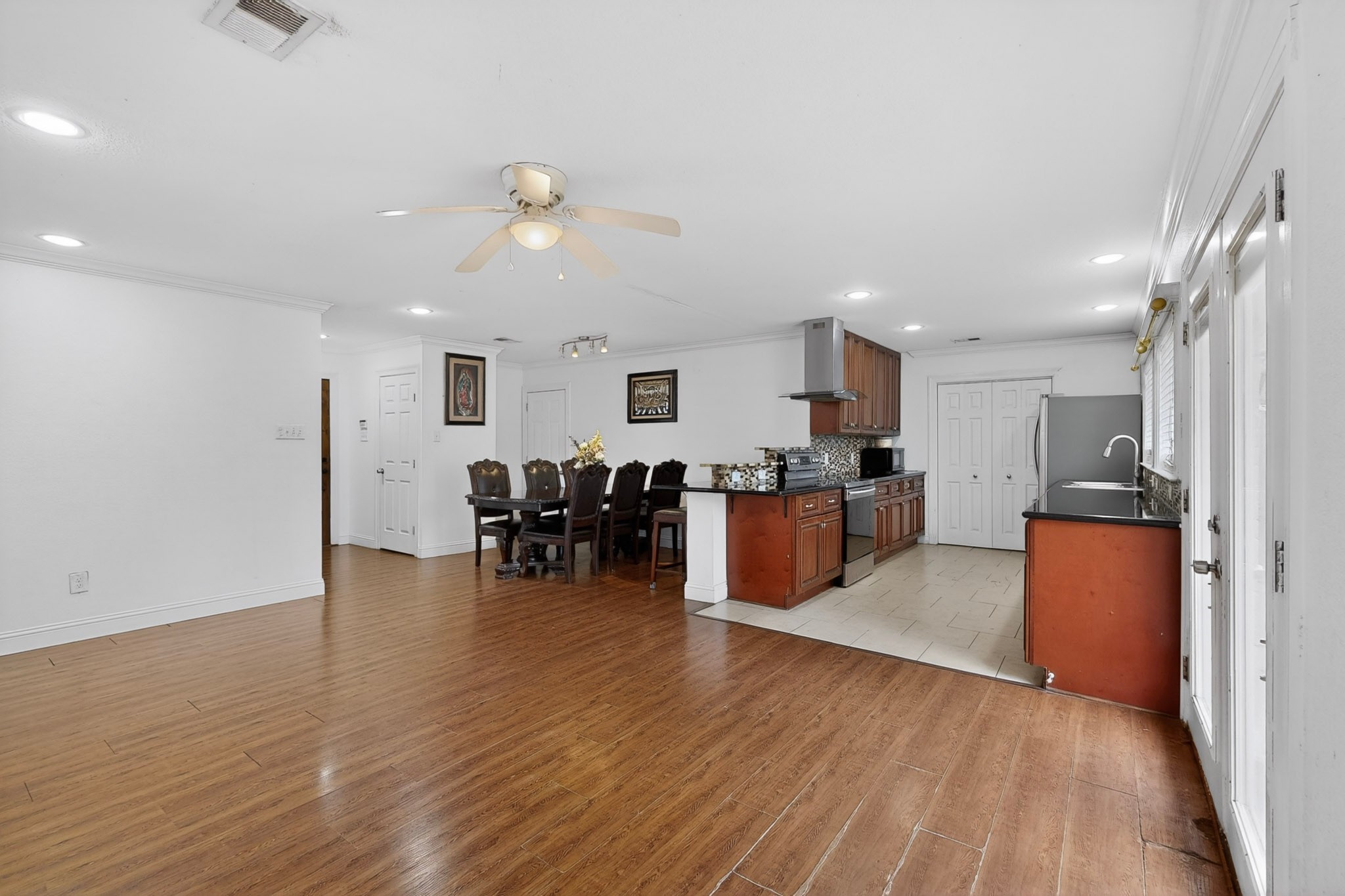 2421 Harbor Trail Irving TX 75060