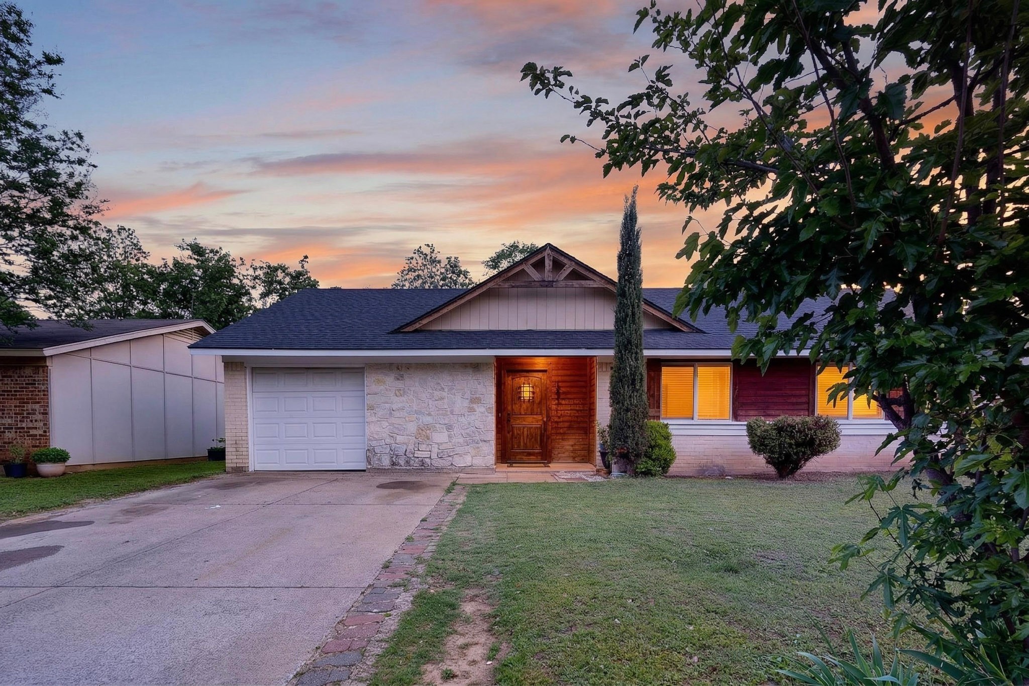 2421 Harbor Trail Irving TX 75060