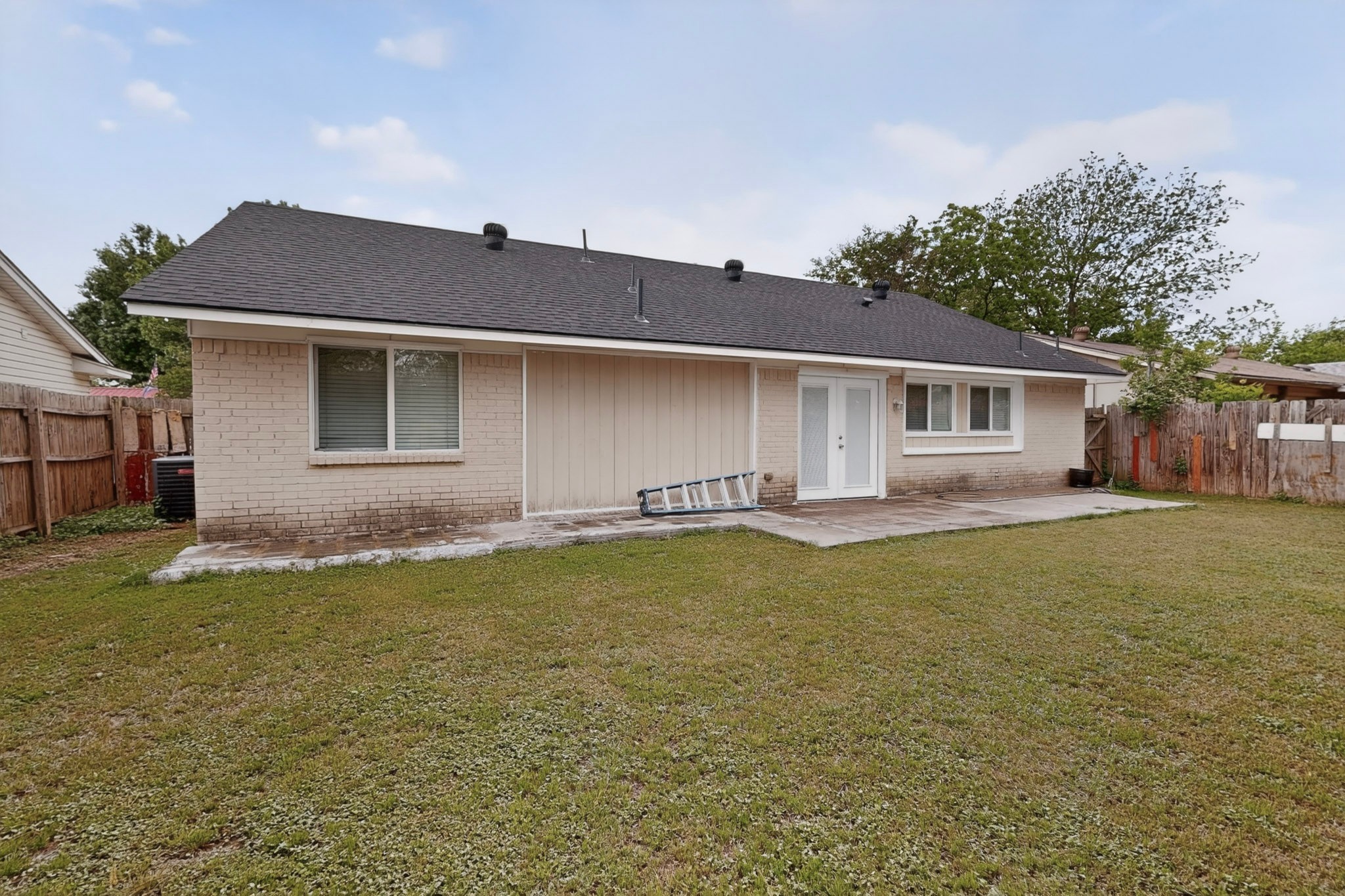 2421 Harbor Trail Irving TX 75060