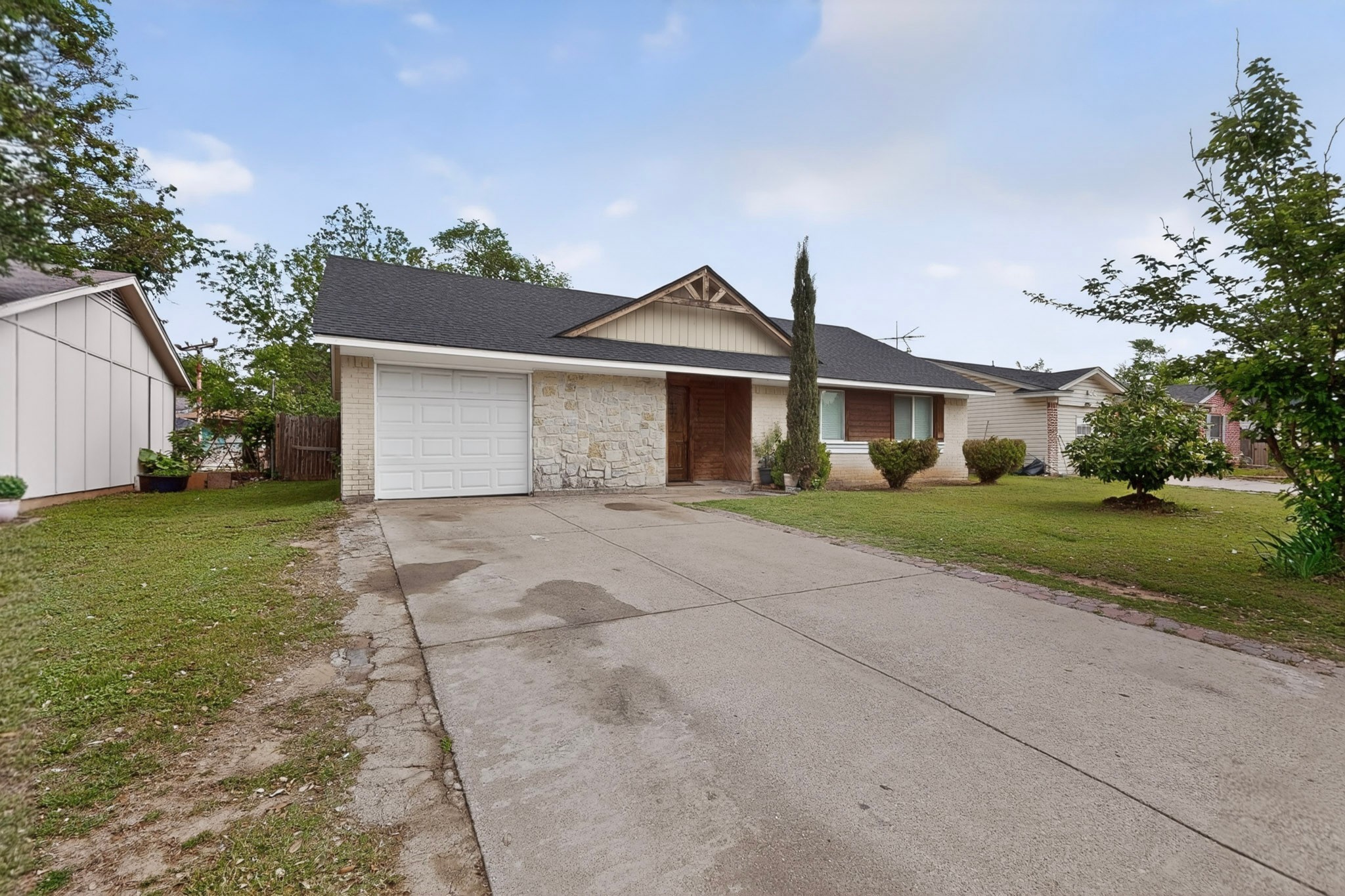 2421 Harbor Trail Irving TX 75060