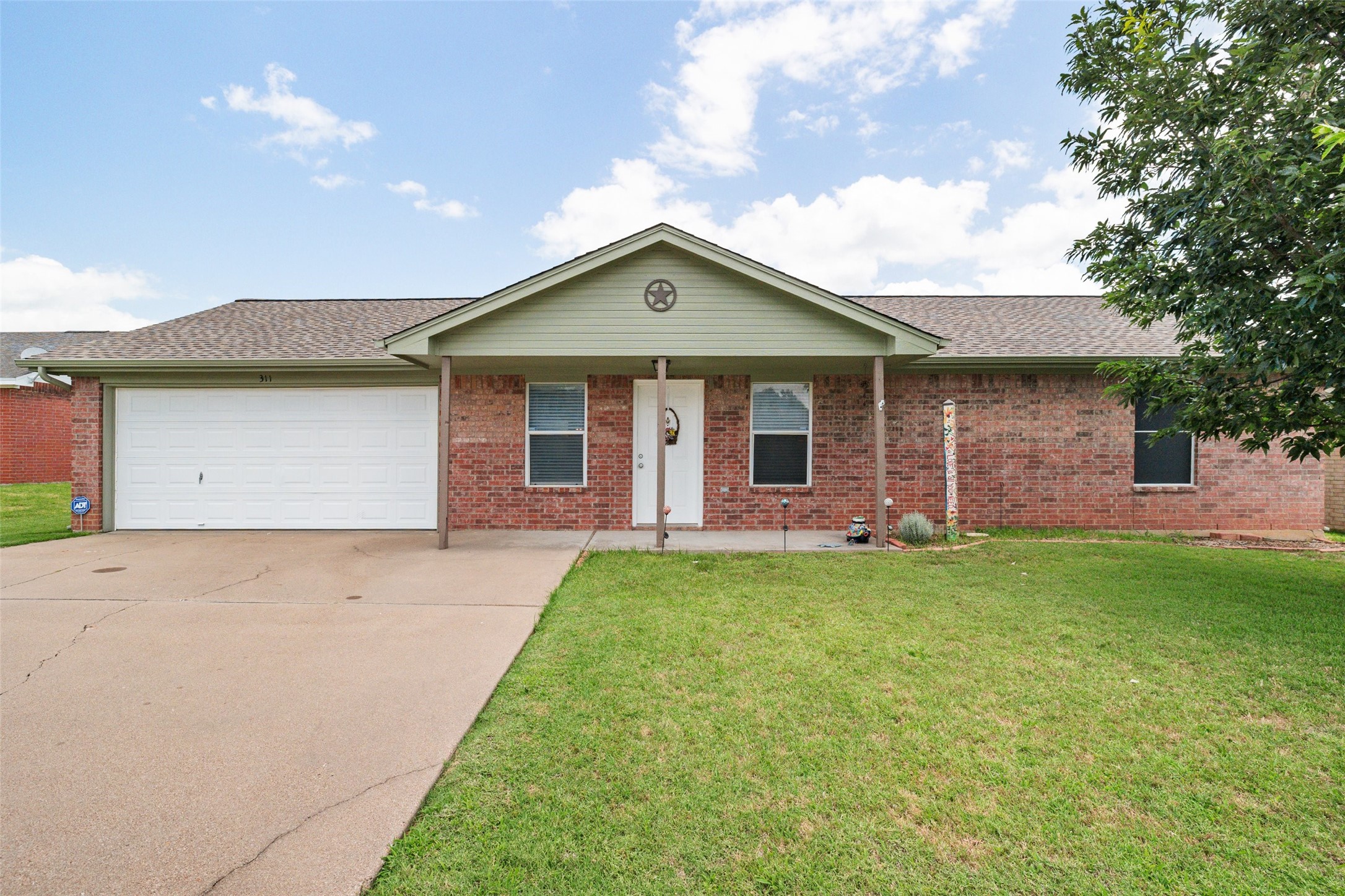 311 Kathy Lane Granbury TX 76049