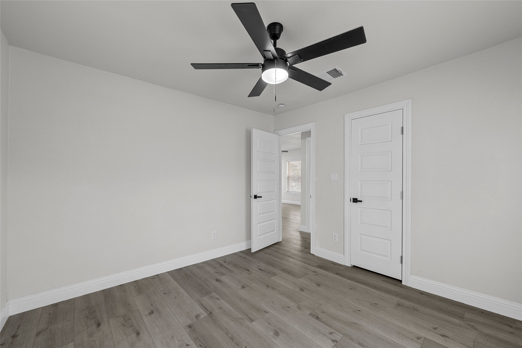 3530 Bluebird Street Bellmead TX 76705