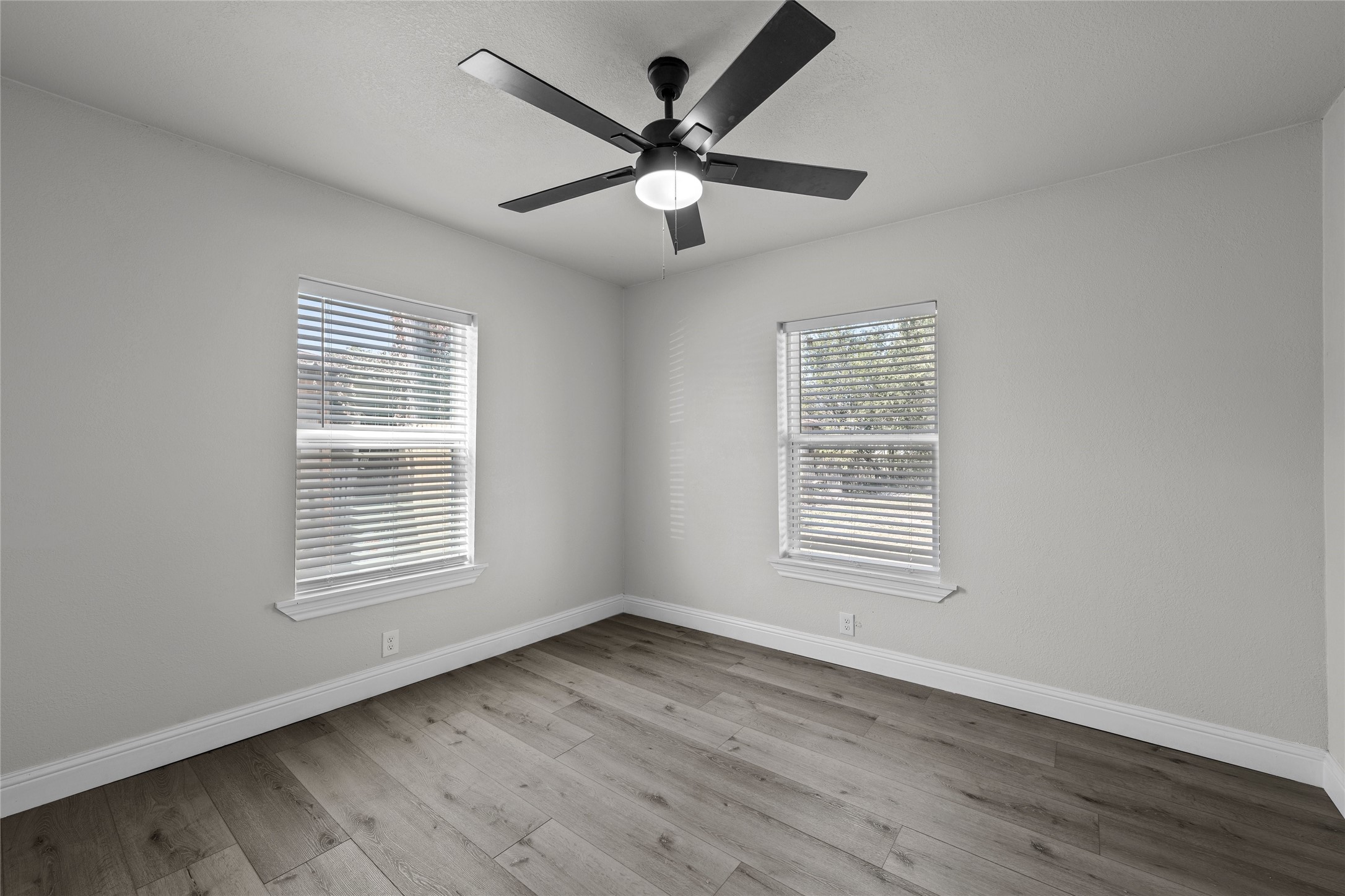 3530 Bluebird Street Bellmead TX 76705