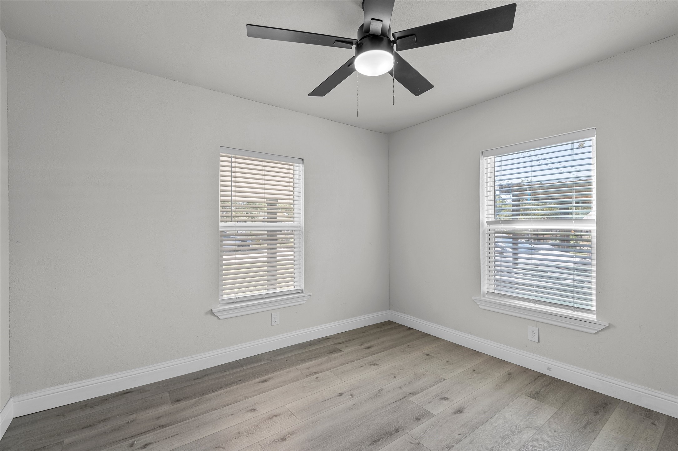 3530 Bluebird Street Bellmead TX 76705