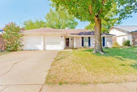 832 Mustang Drive Saginaw TX 76179