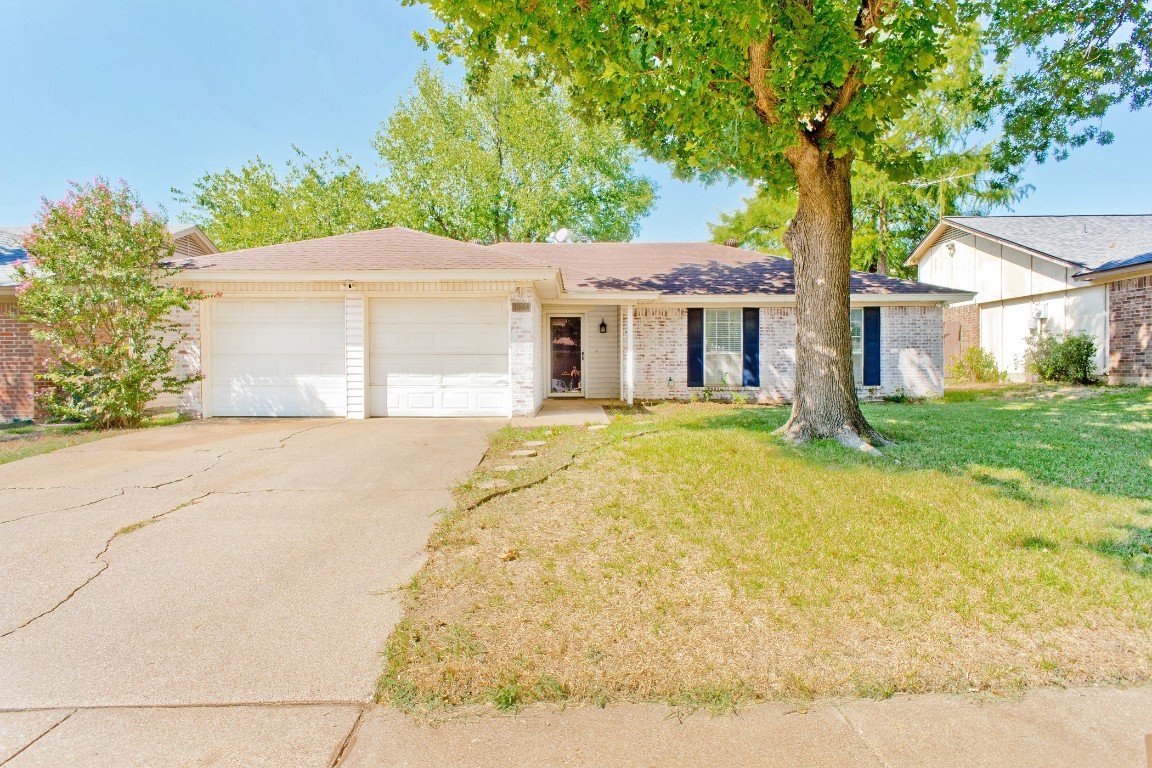 832 Mustang Drive Saginaw TX 76179