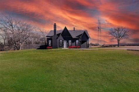 801 S Hampton Road Crowley TX 76036