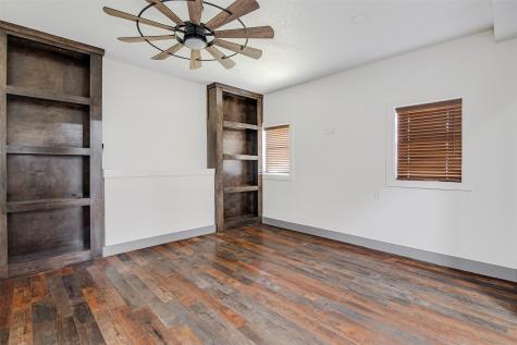 801 S Hampton Road Crowley TX 76036