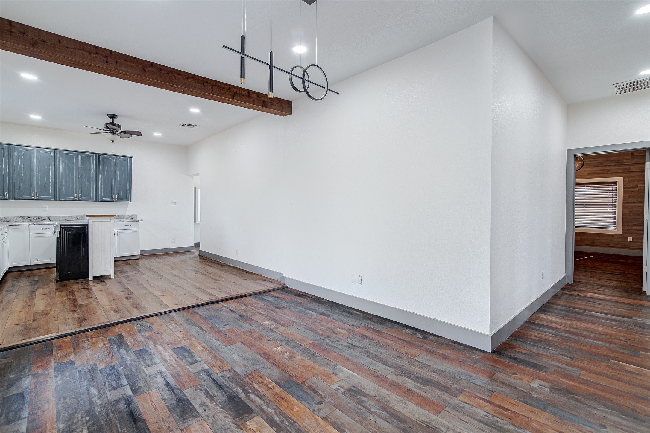 801 S Hampton Road Crowley TX 76036