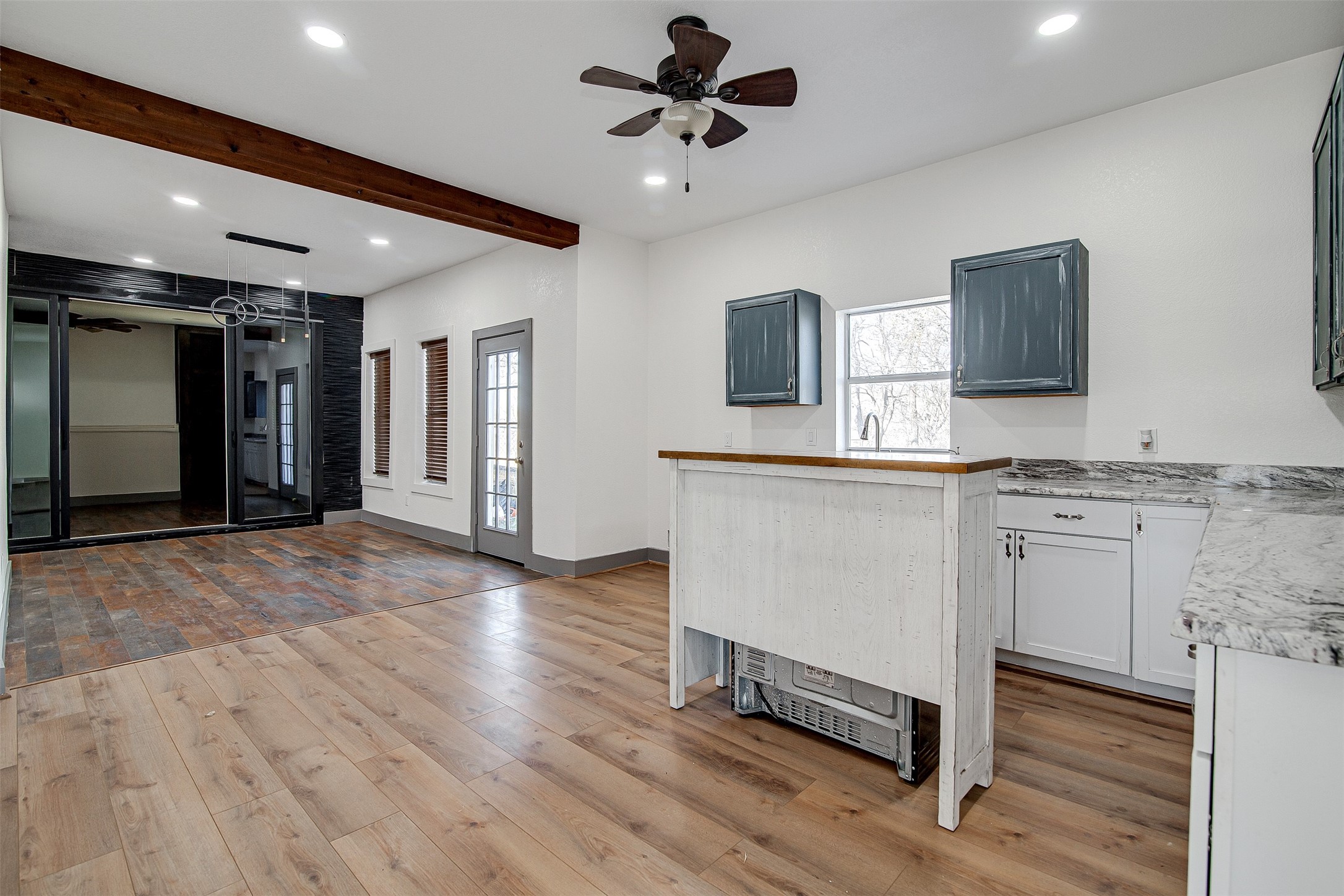 801 S Hampton Road Crowley TX 76036