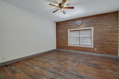 801 S Hampton Road Crowley TX 76036