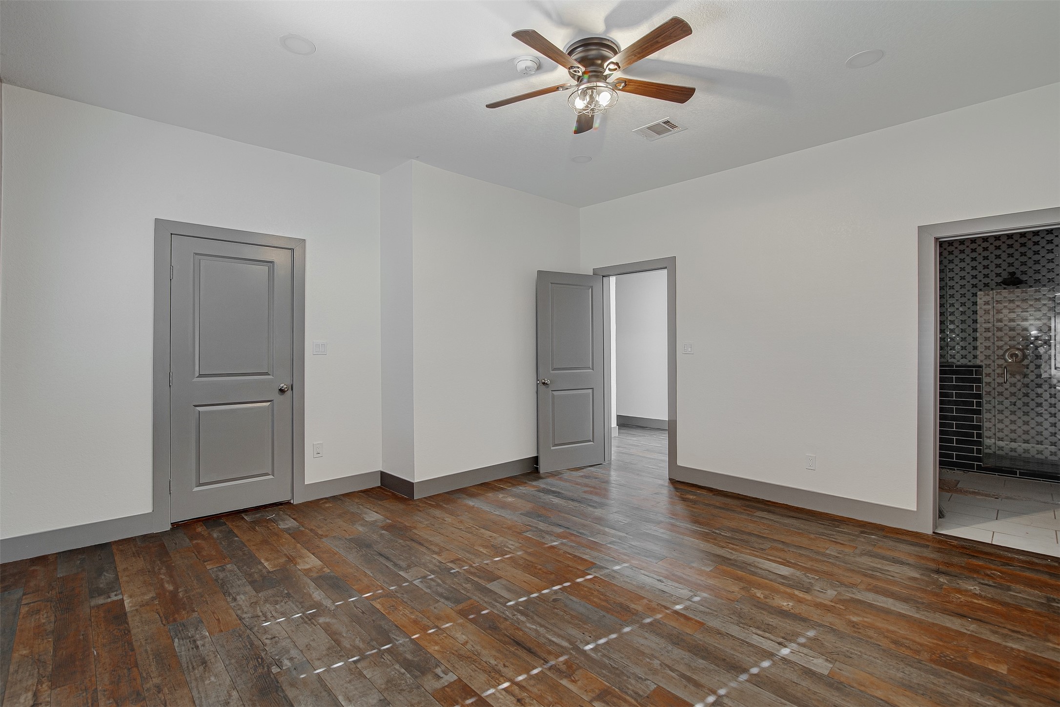 801 S Hampton Road Crowley TX 76036