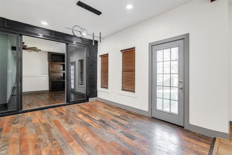 801 S Hampton Road Crowley TX 76036