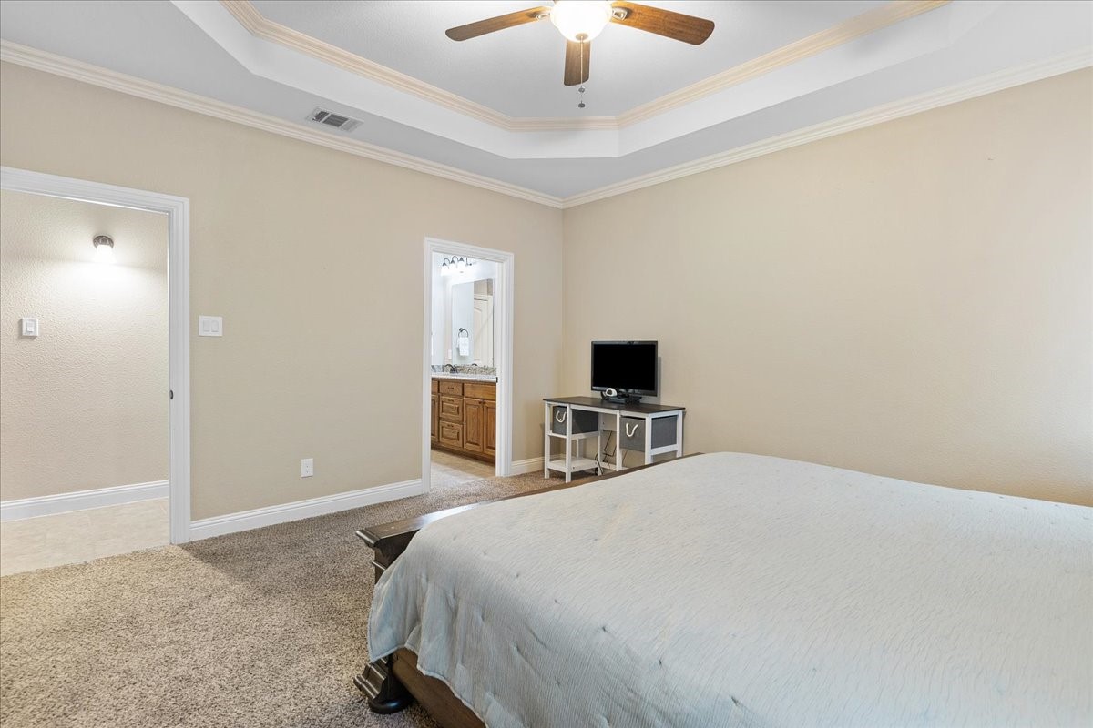 502 Ritchey Street Gainesville TX 76240