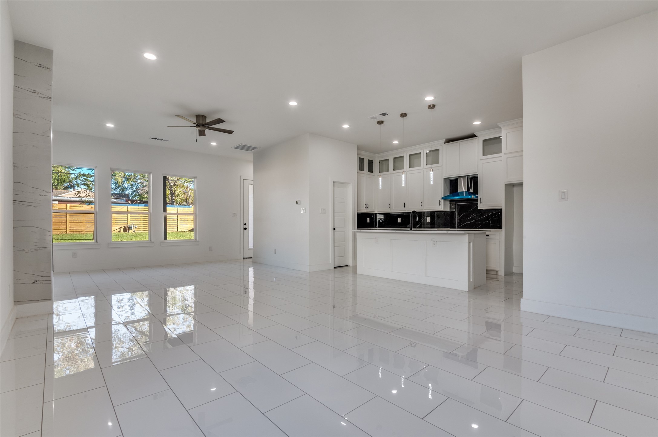 2827 Grafton Avenue Dallas TX 75211