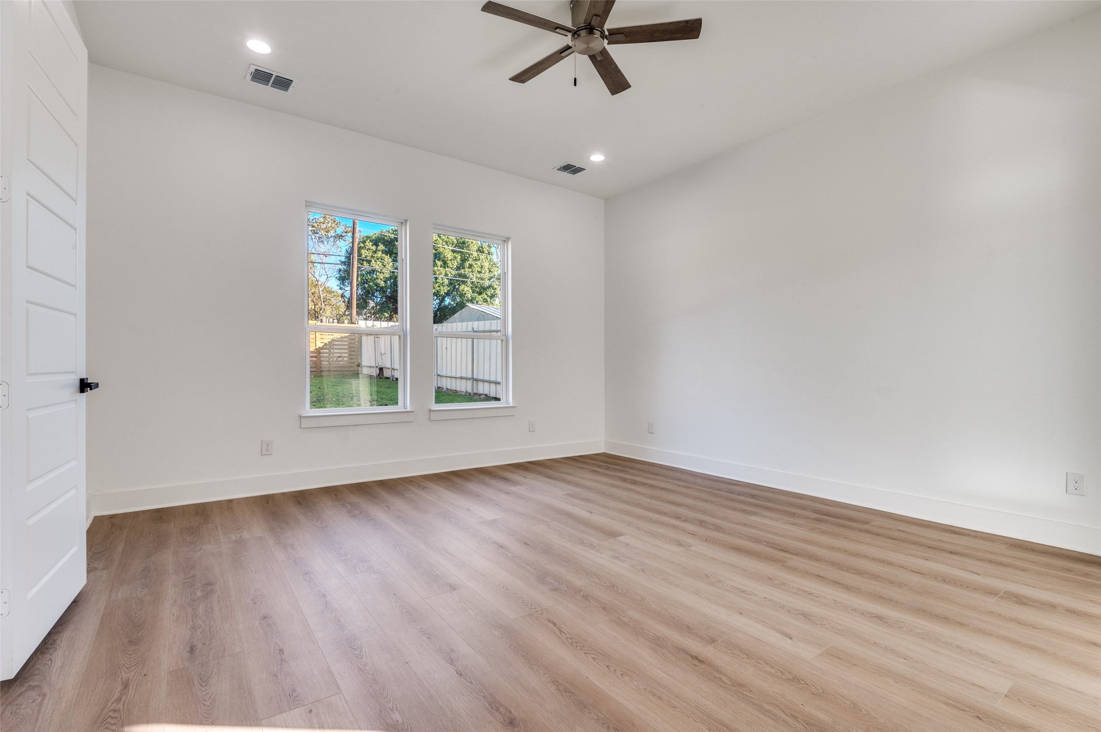 2827 Grafton Avenue Dallas TX 75211