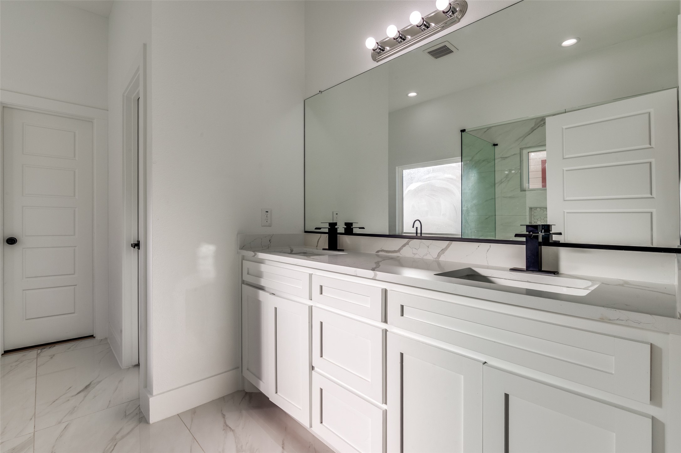 2827 Grafton Avenue Dallas TX 75211