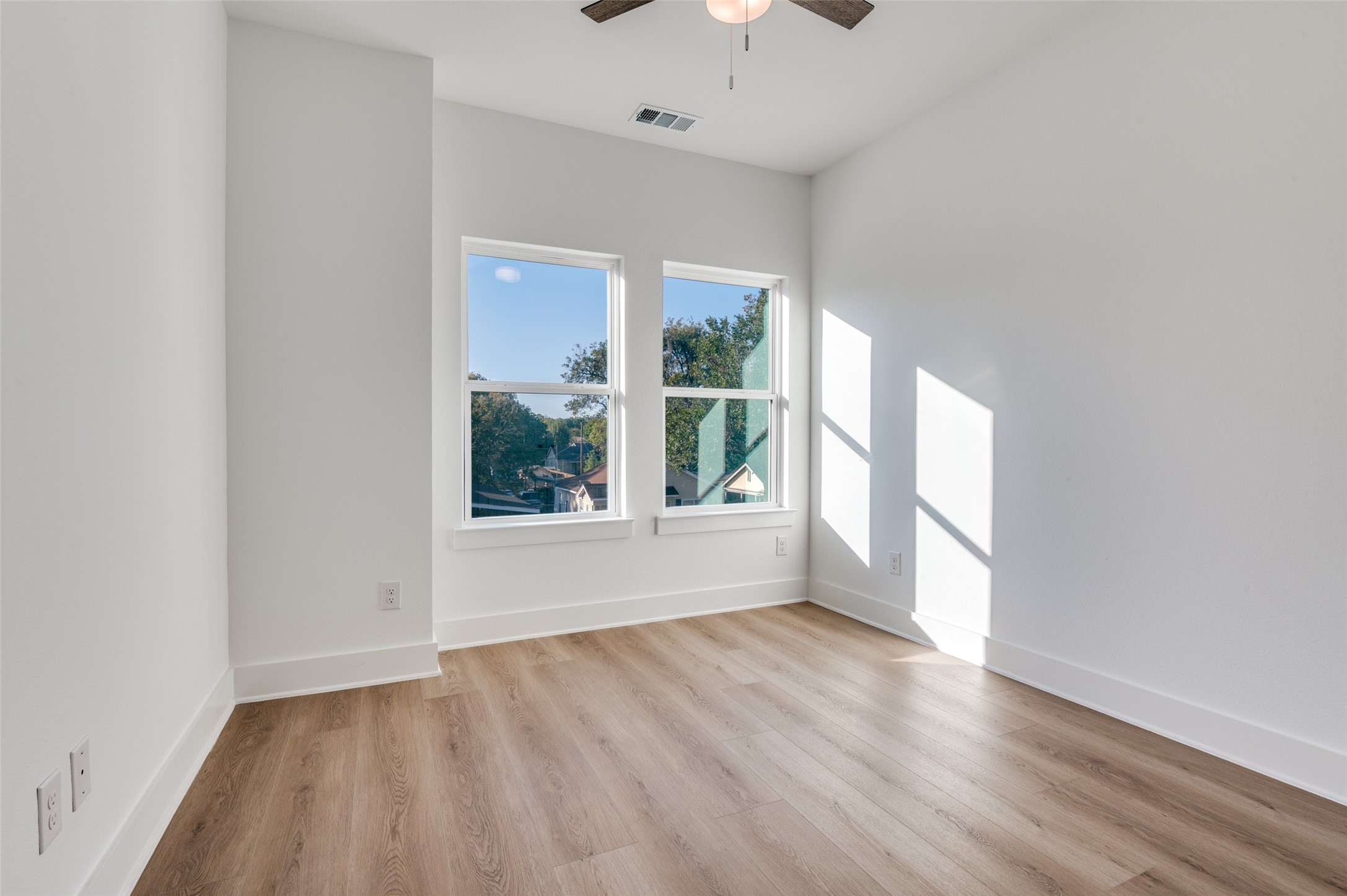 2827 Grafton Avenue Dallas TX 75211