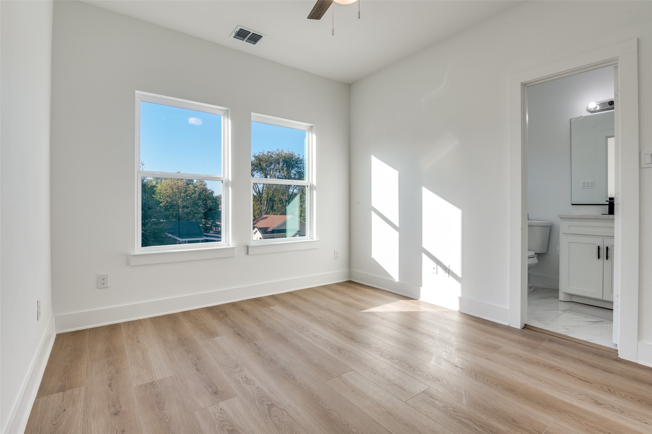 2827 Grafton Avenue Dallas TX 75211