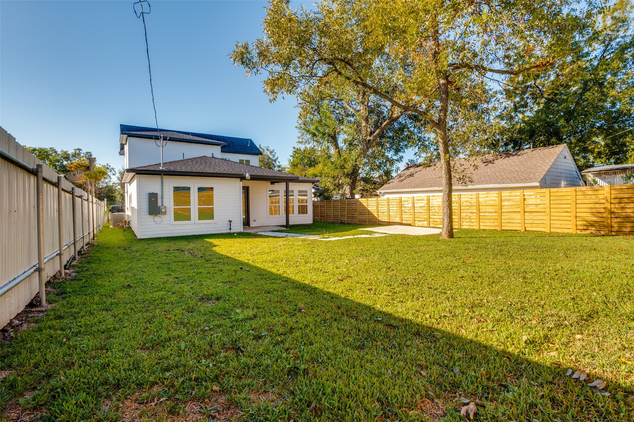 2827 Grafton Avenue Dallas TX 75211