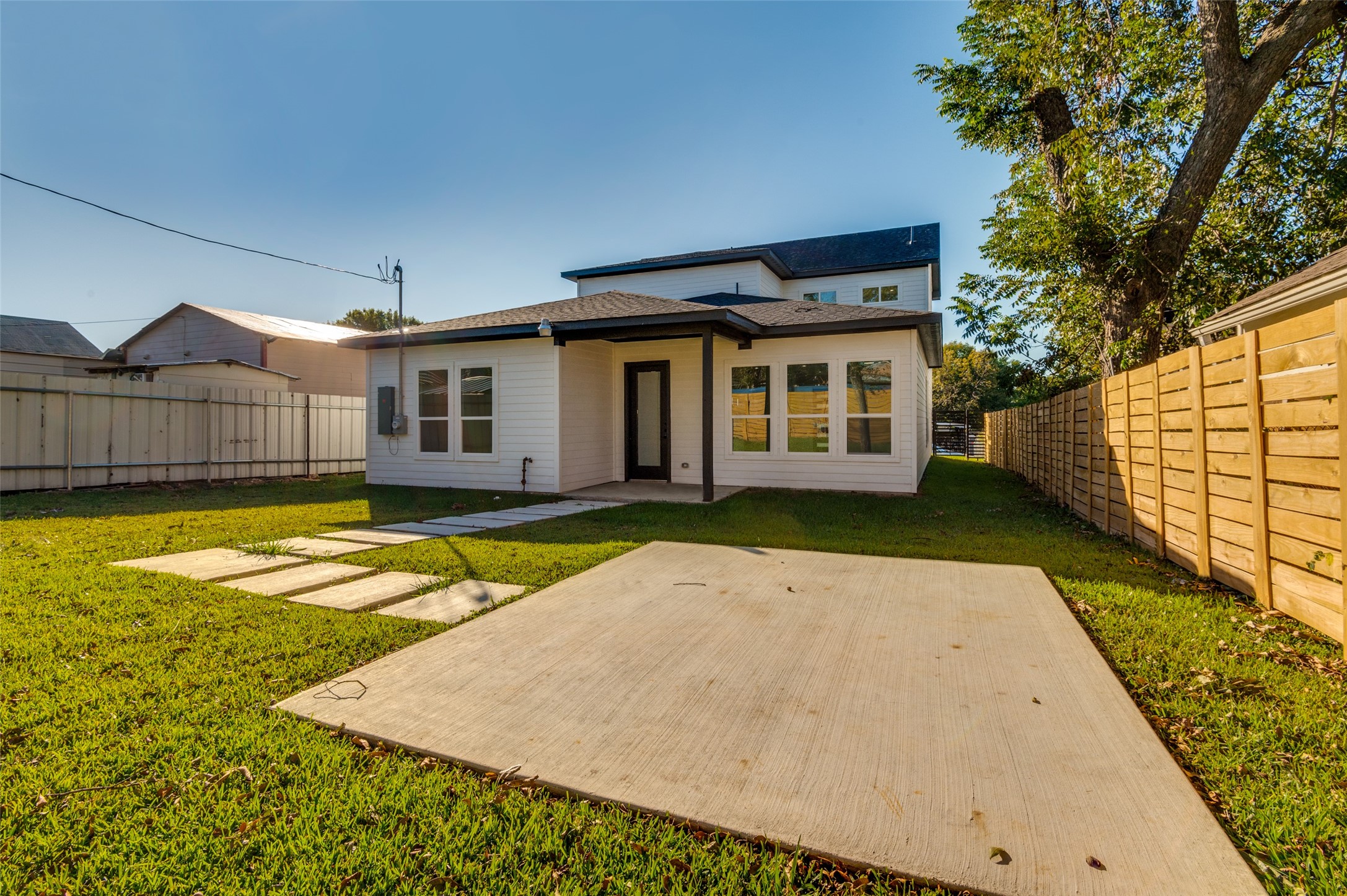 2827 Grafton Avenue Dallas TX 75211