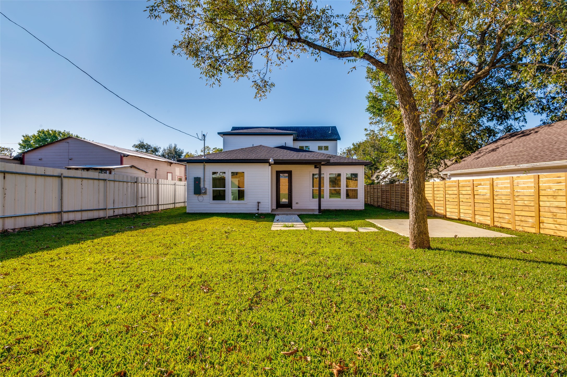 2827 Grafton Avenue Dallas TX 75211