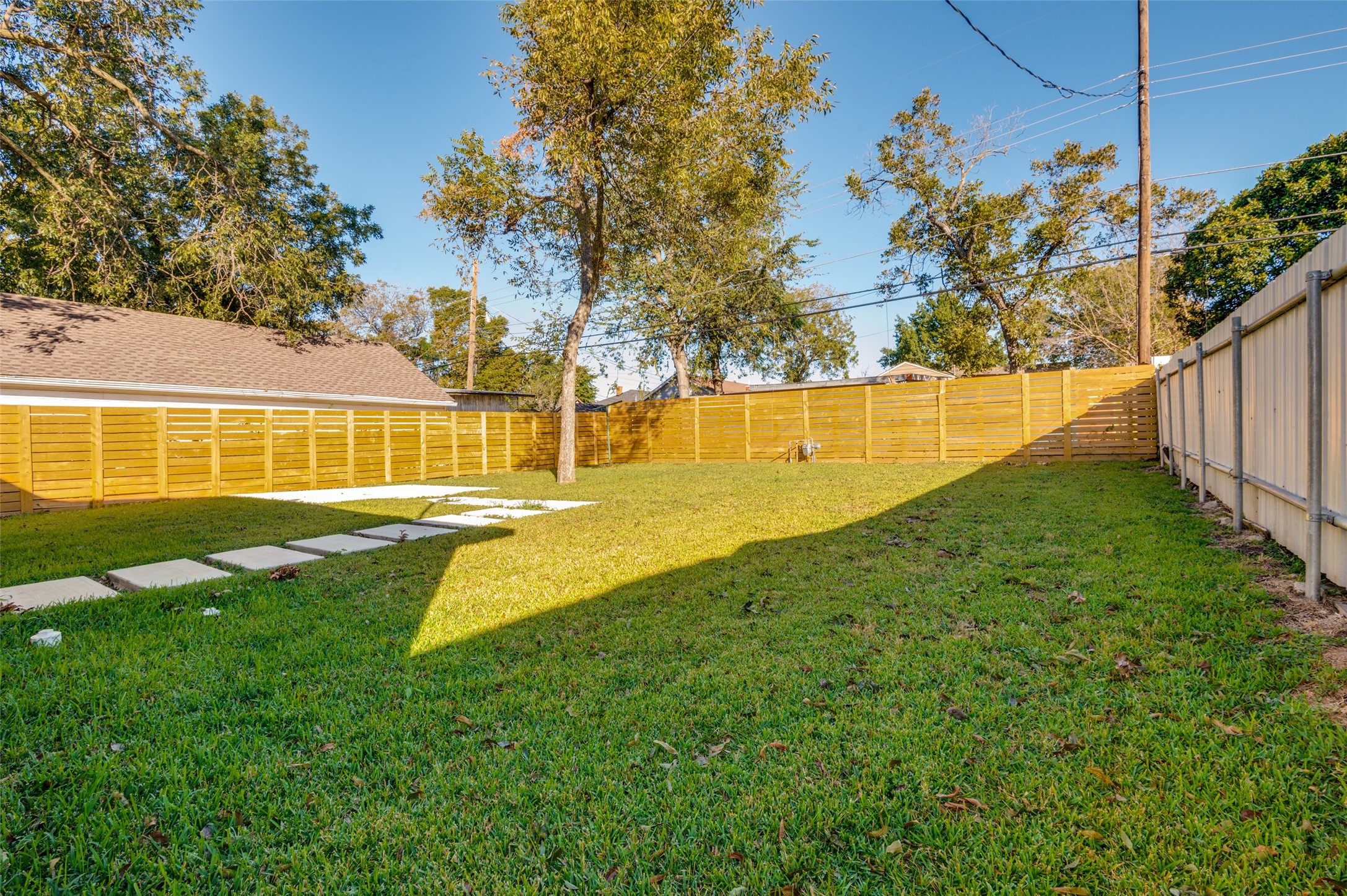 2827 Grafton Avenue Dallas TX 75211