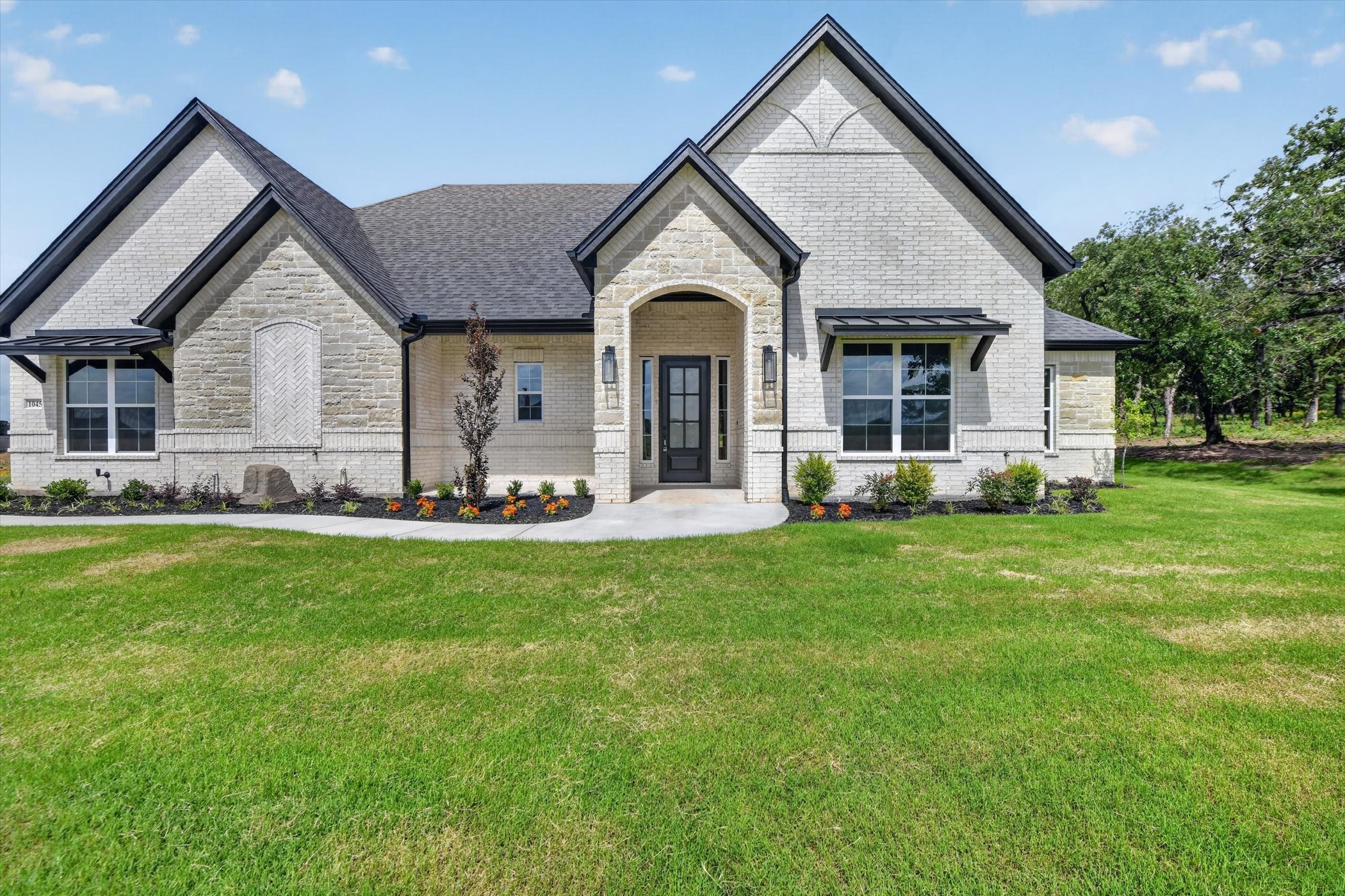 1045 Arbor Vista Drive Azle TX 76020