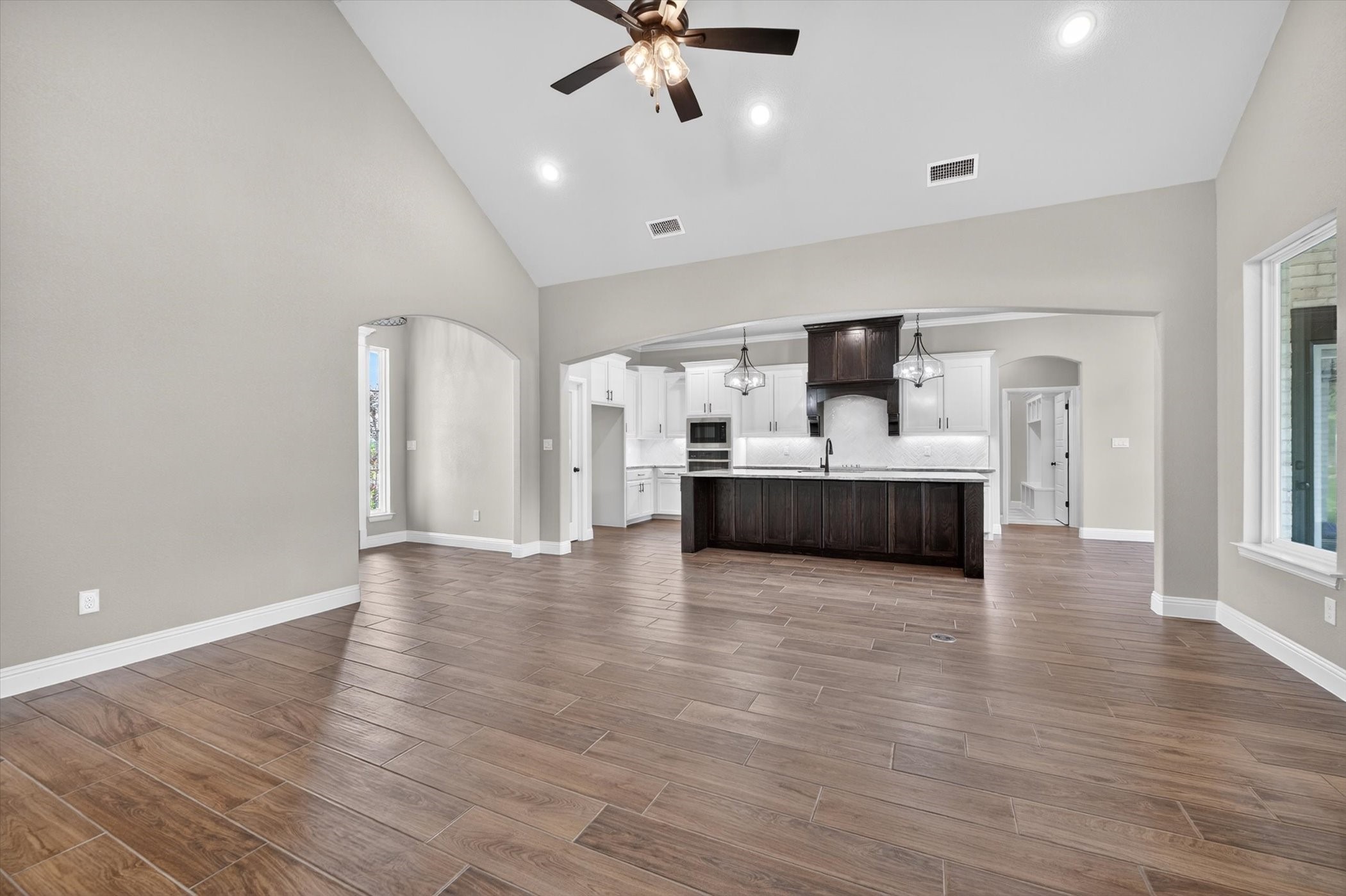 1045 Arbor Vista Drive Azle TX 76020