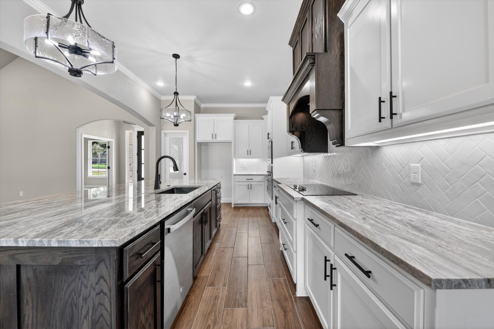 1045 Arbor Vista Drive Azle TX 76020