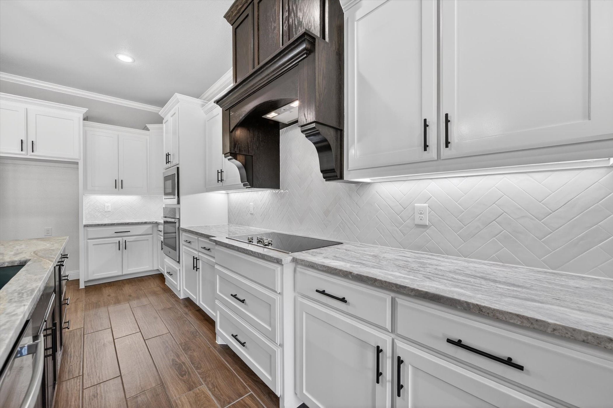 1045 Arbor Vista Drive Azle TX 76020