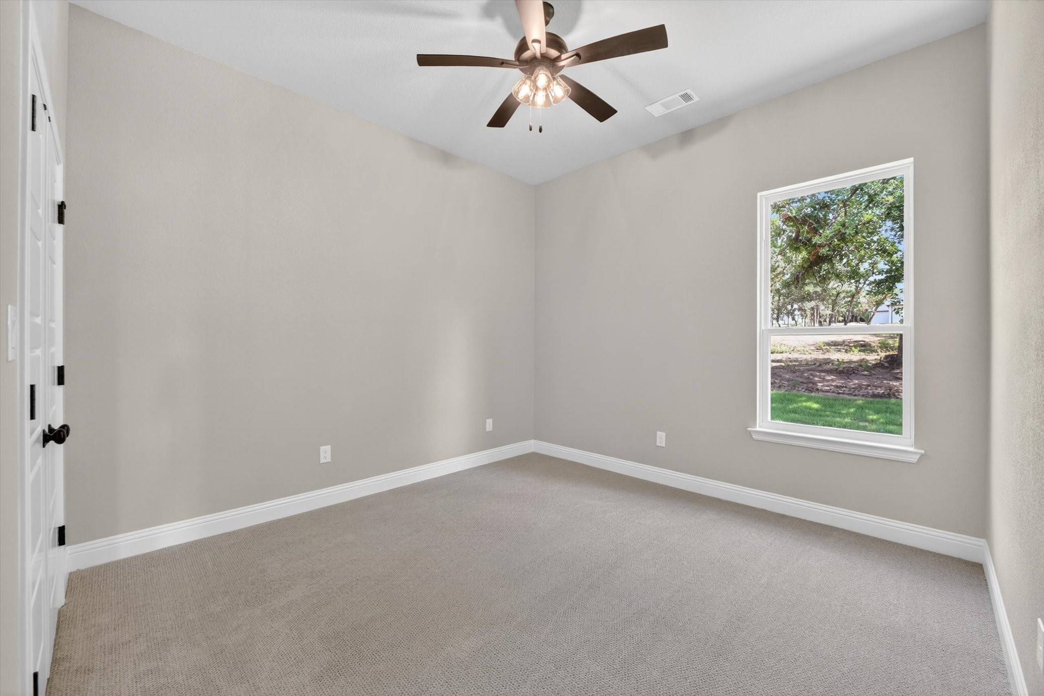 1045 Arbor Vista Drive Azle TX 76020