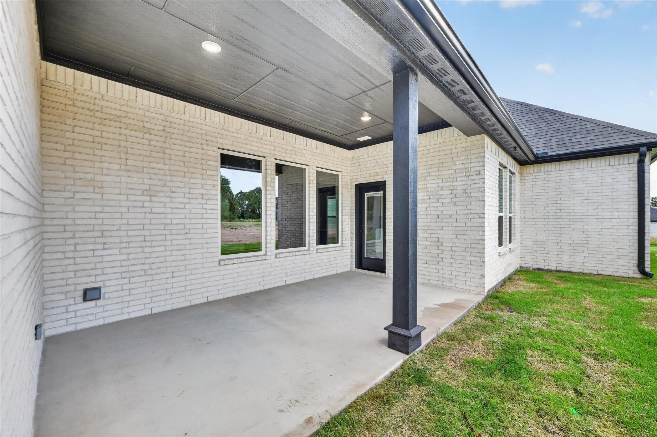 1045 Arbor Vista Drive Azle TX 76020