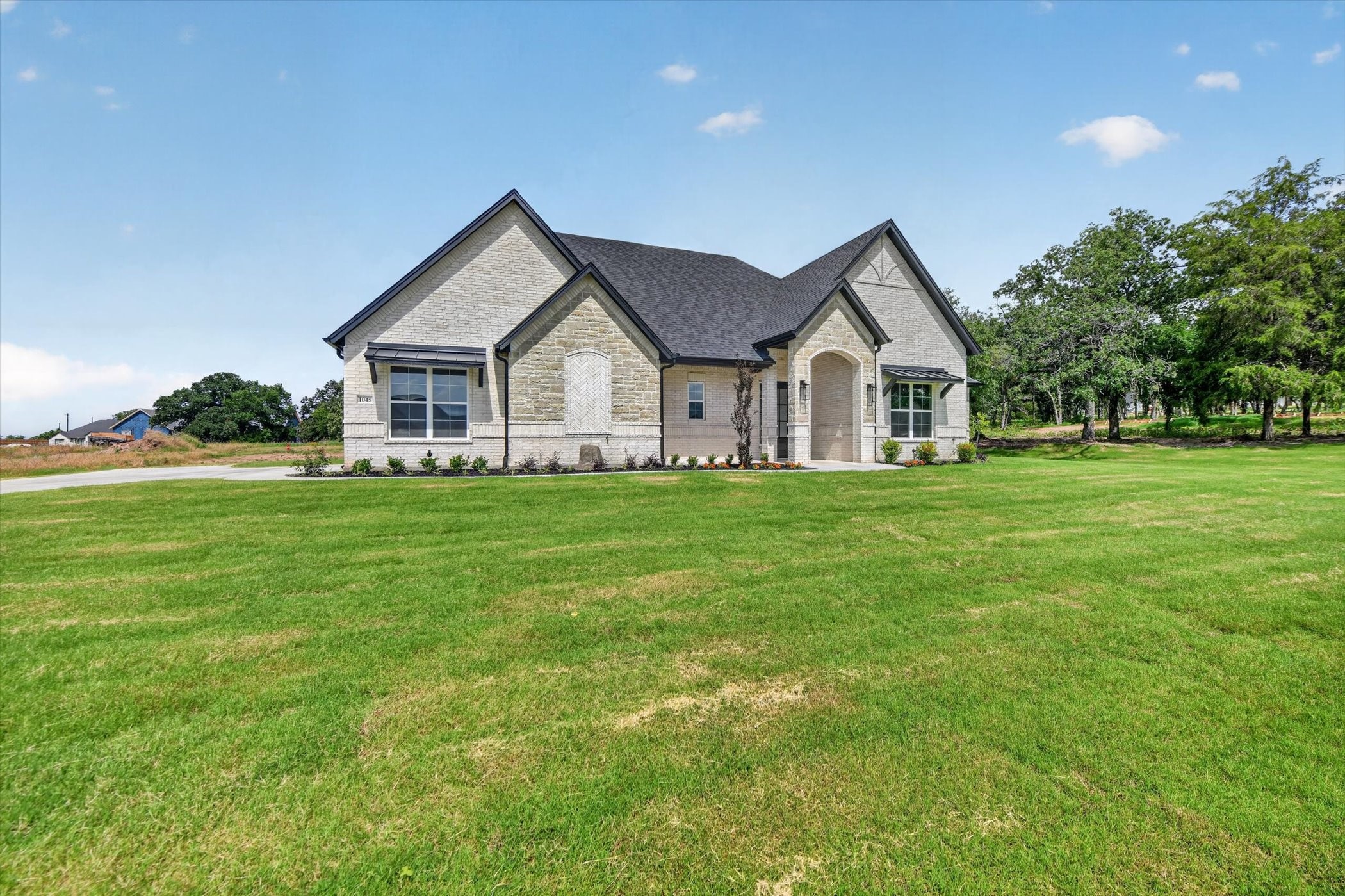 1045 Arbor Vista Drive Azle TX 76020