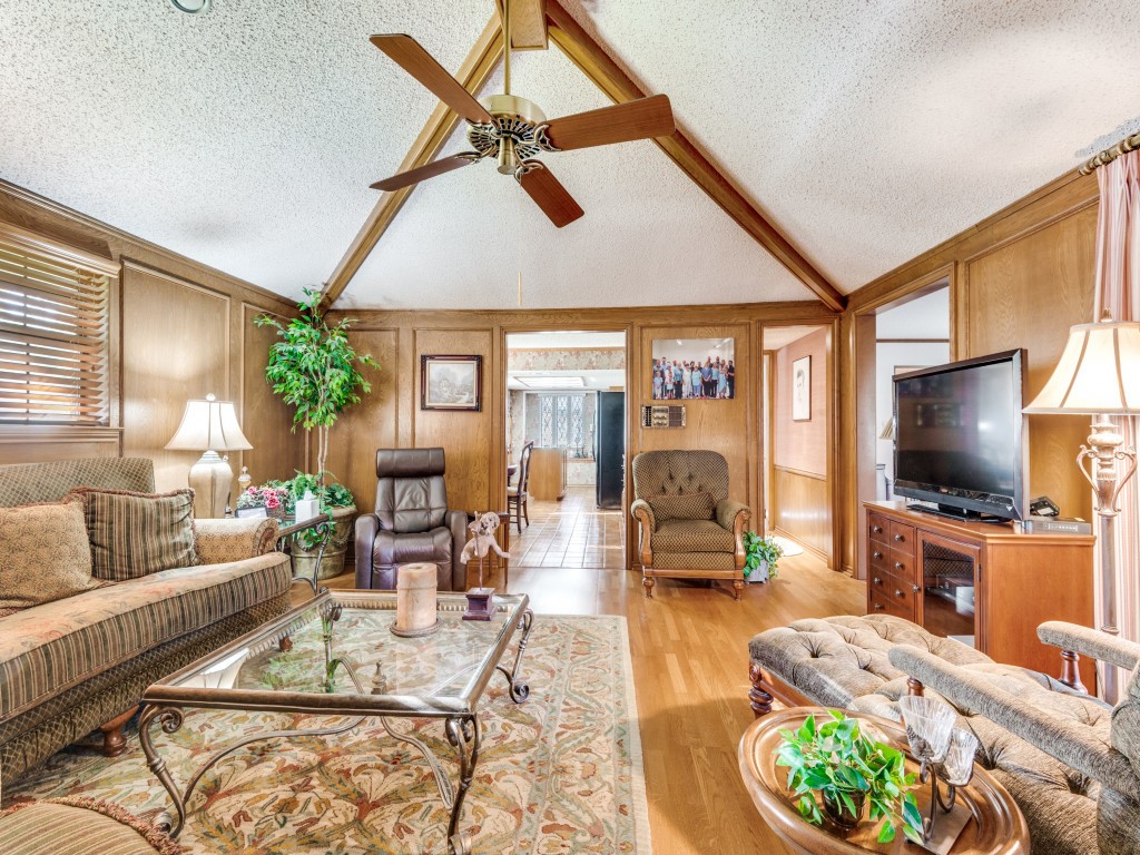 621 San Juan Court Irving TX 75062