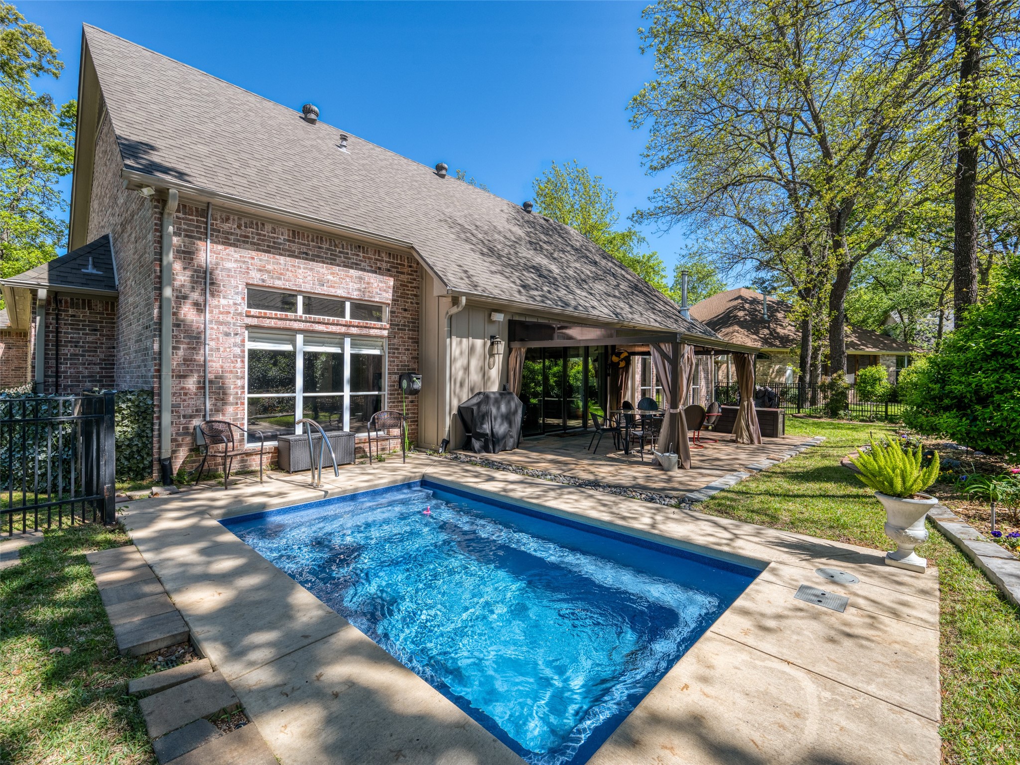 102 Dogwood Lakes Circle Bullard TX 75757