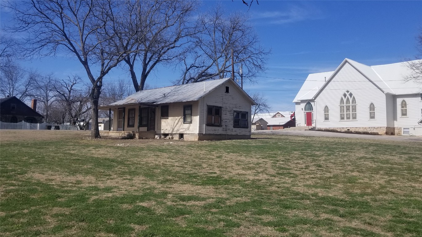 601 Main Street Blanket TX 76432
