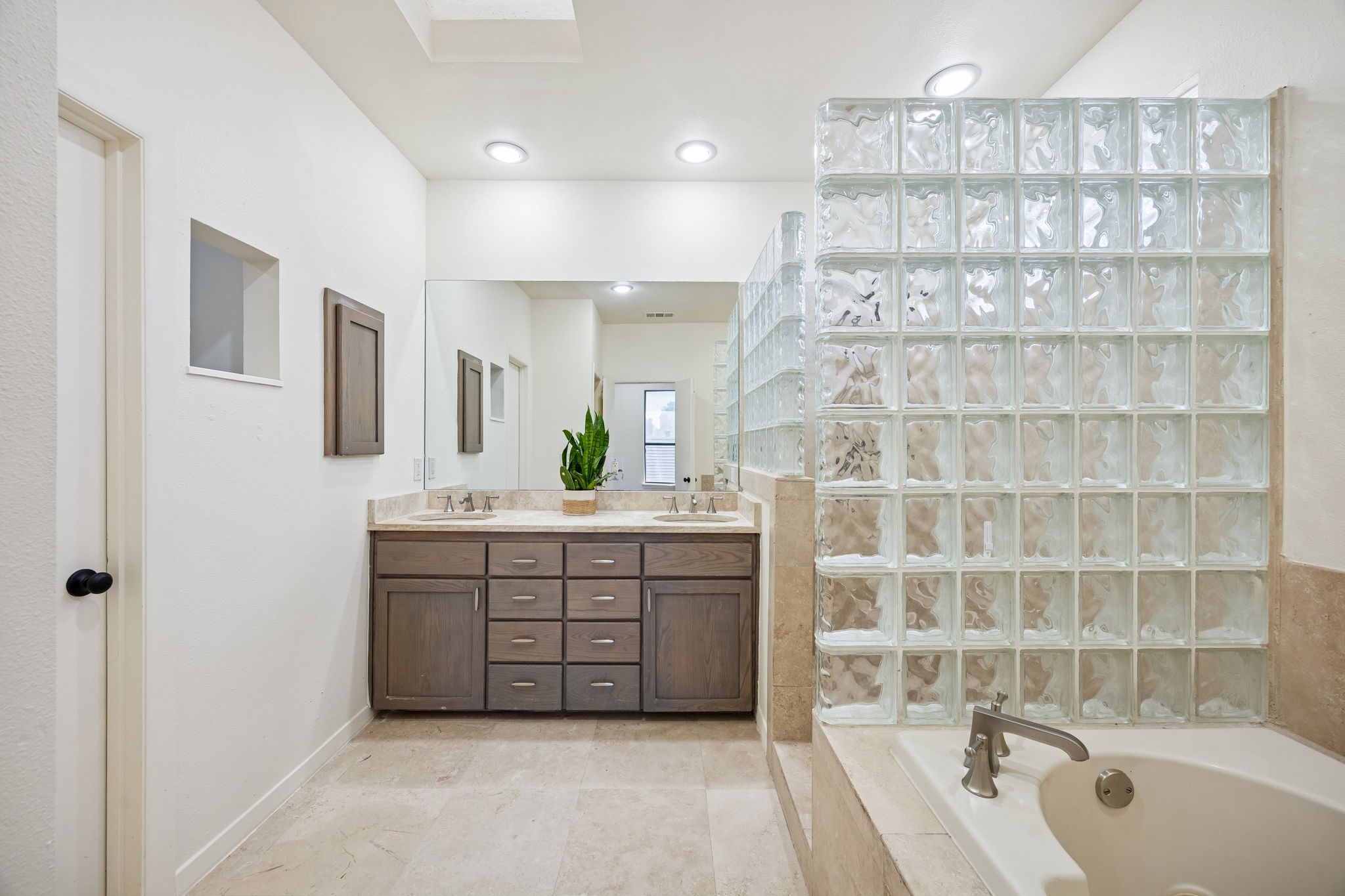 5612 Ventana Trail Dallas TX 75252